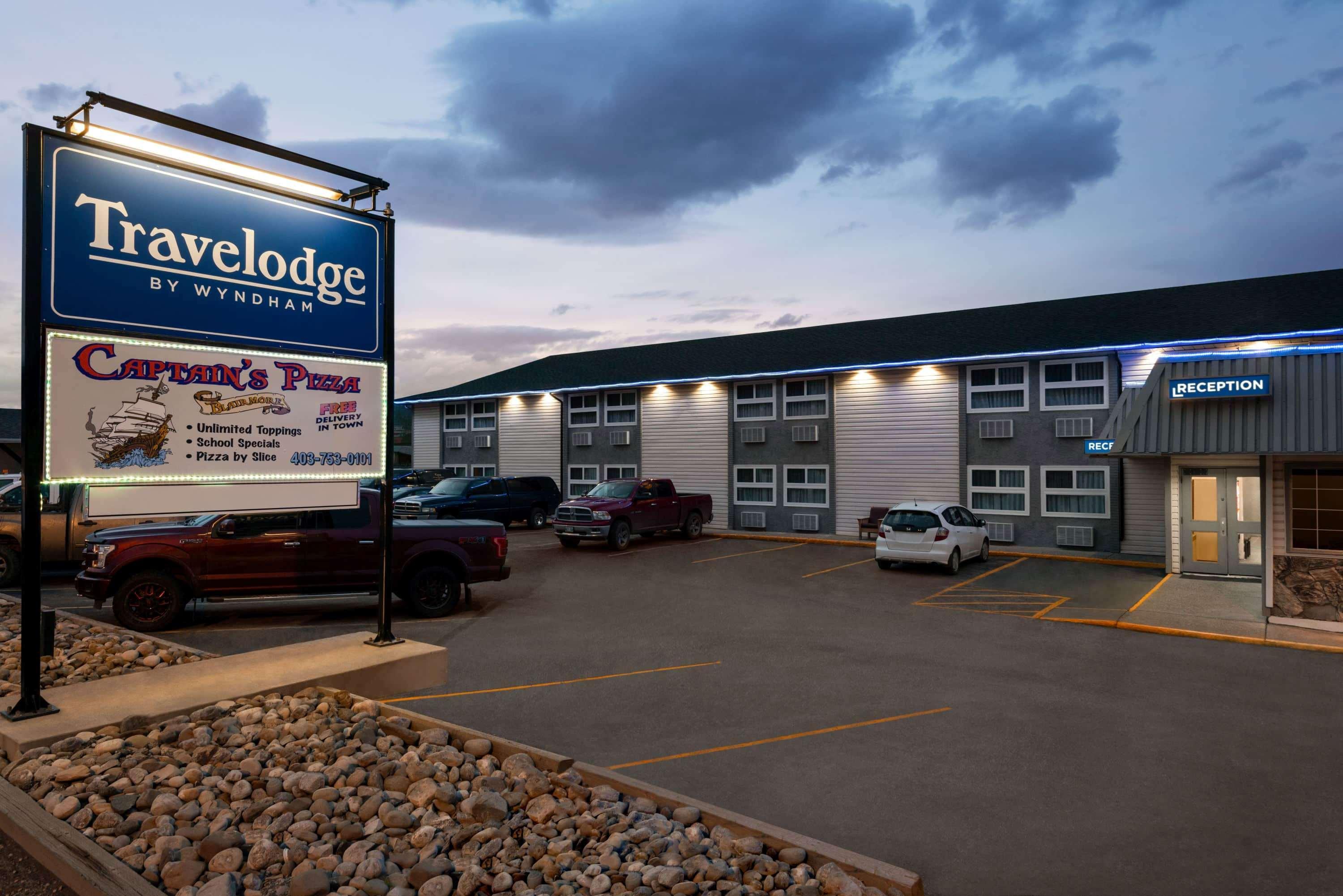 Travelodge By Wyndham Blairmore Extérieur photo
