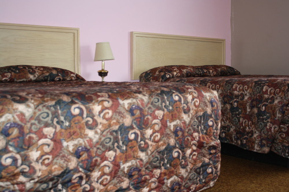 Travelodge By Wyndham Blairmore Extérieur photo